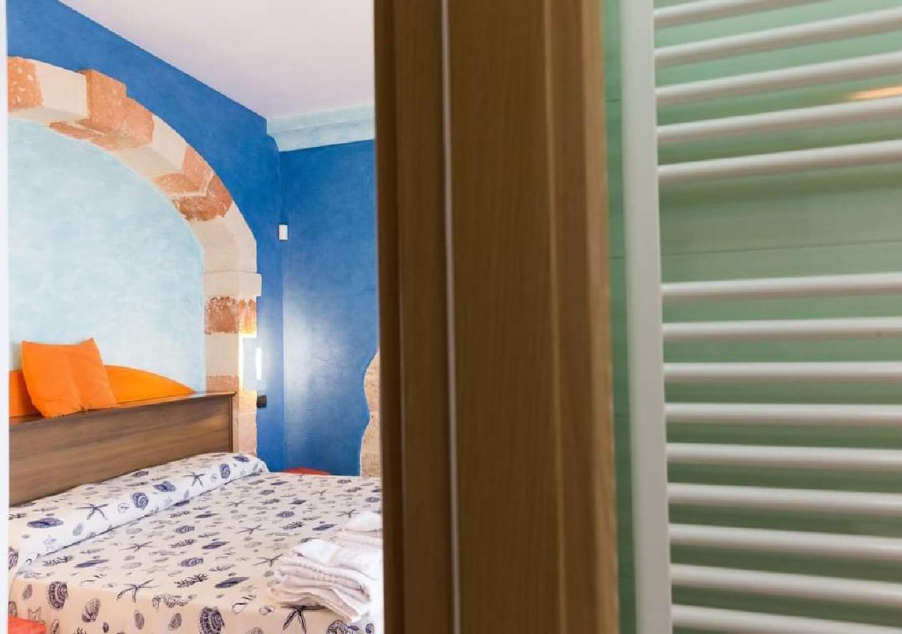 Villa Arneide Bed And Breakfast Torre Lapillo Bagian luar foto