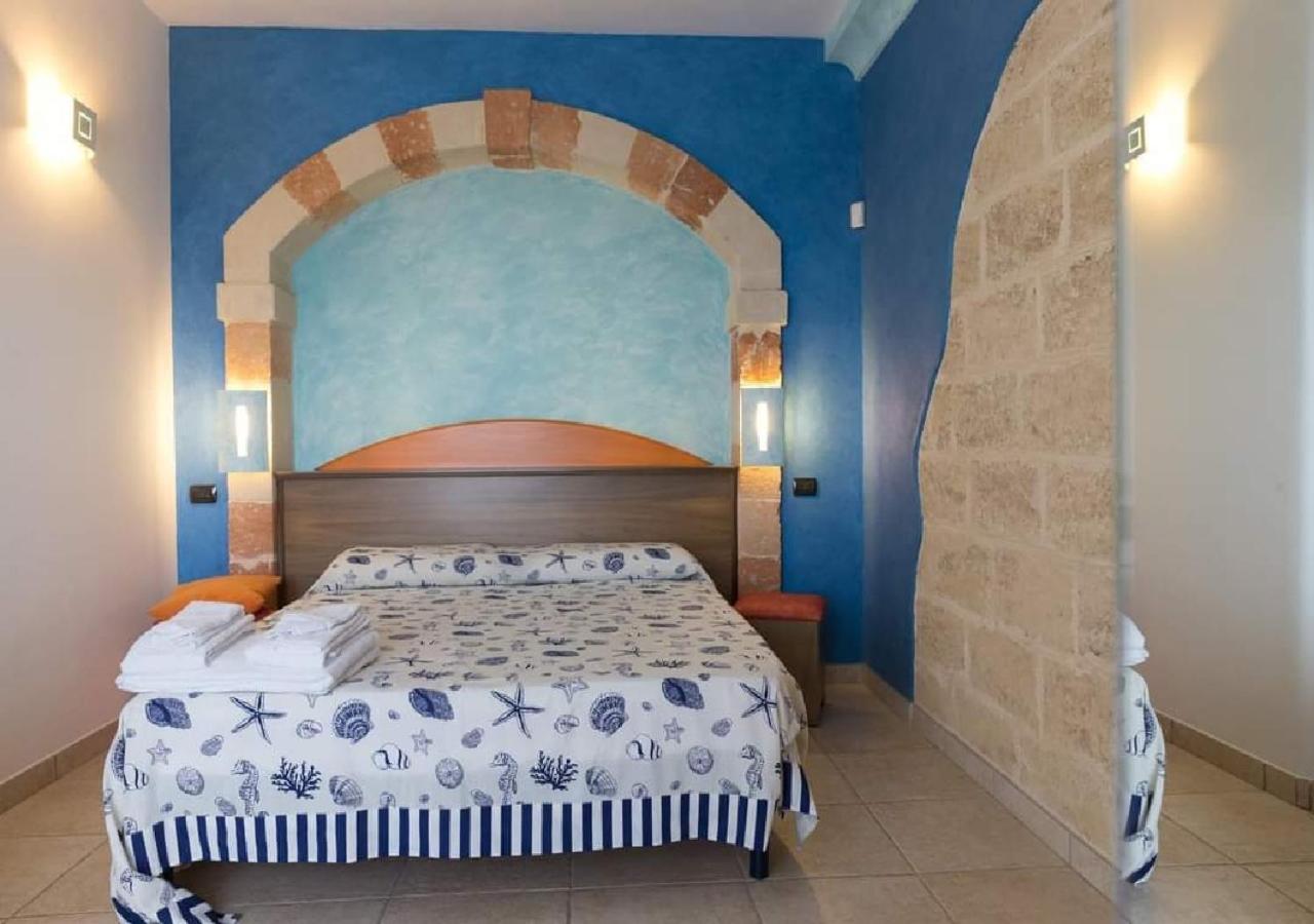 Villa Arneide Bed And Breakfast Torre Lapillo Bagian luar foto