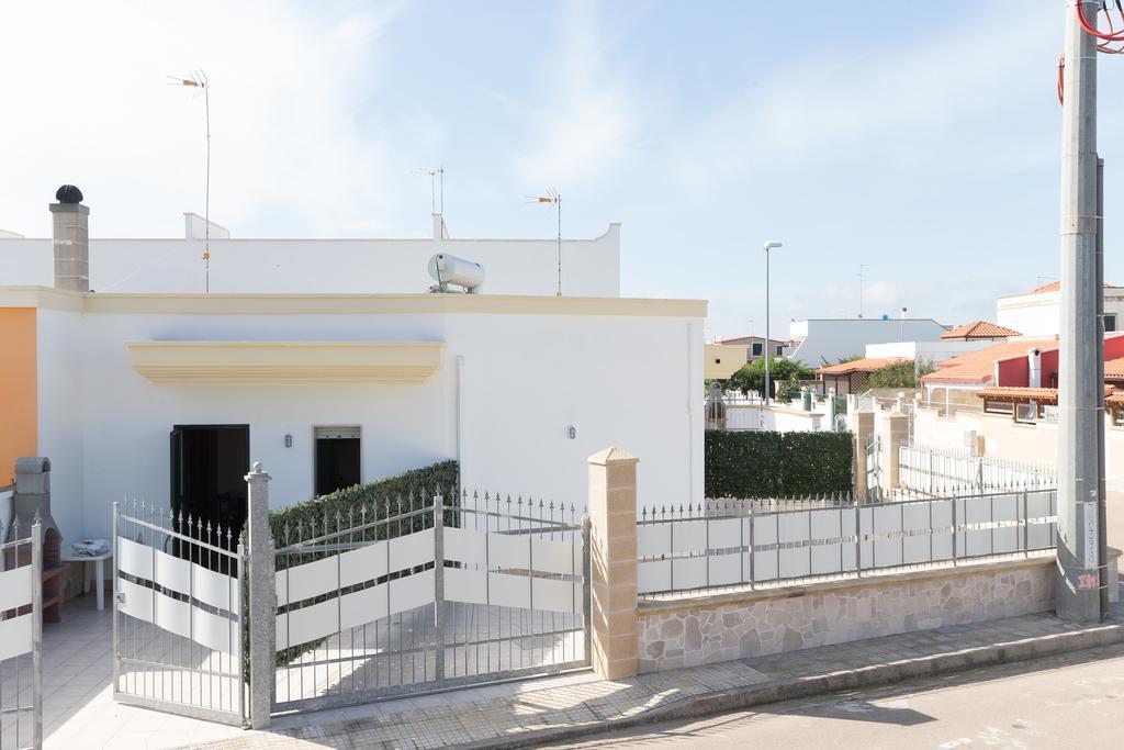 Villa Arneide Bed And Breakfast Torre Lapillo Bagian luar foto